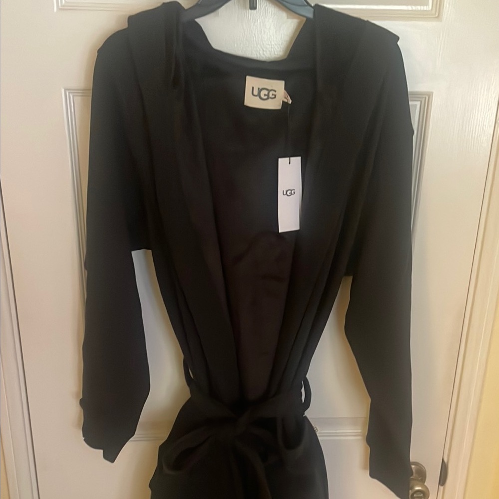 NWT UGG Leeland Black Robe